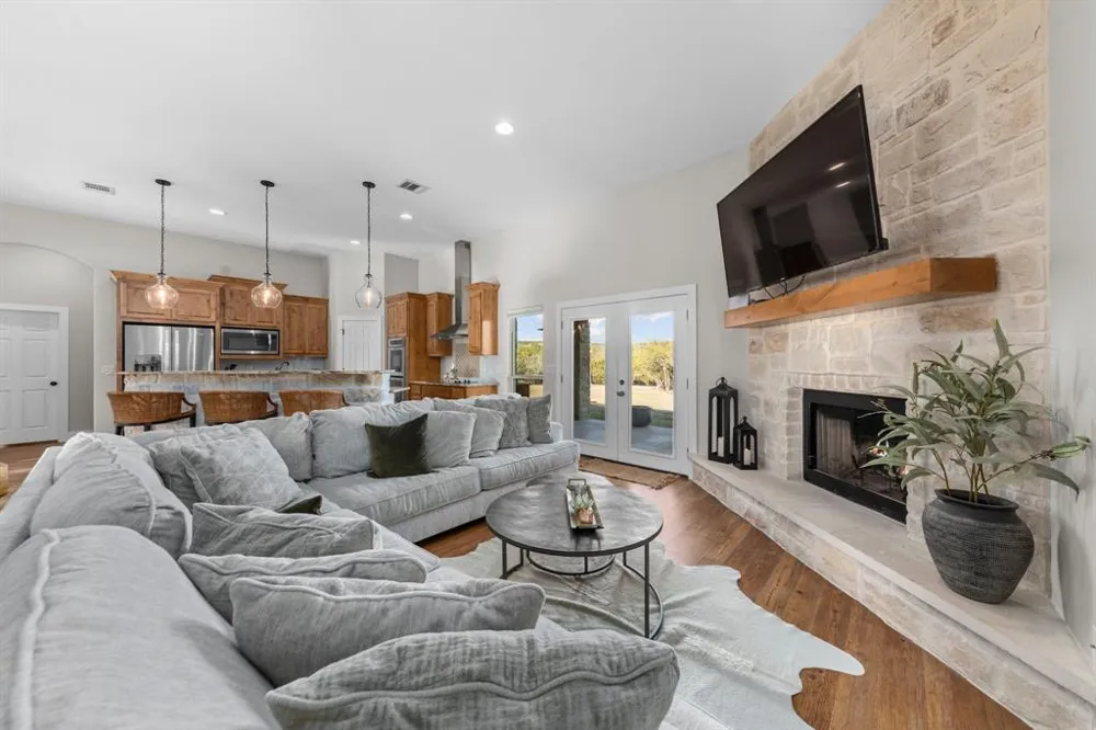125 Westcreek Drive Bertram, TX 78605