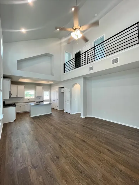 5780 Marsh Lane
