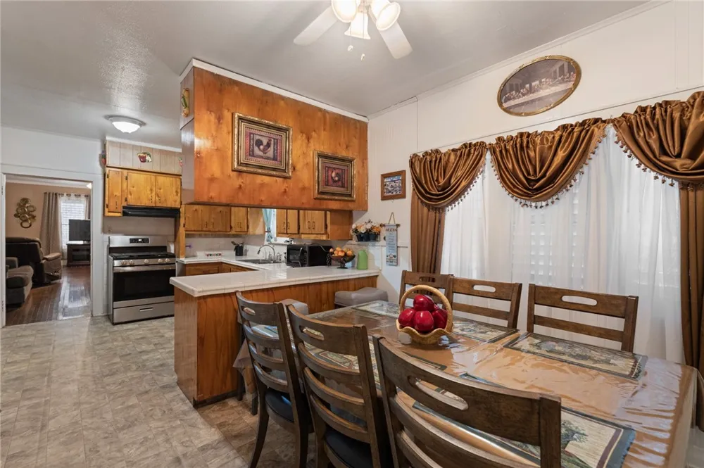 125 E. Avenue F. Robstown, TX 78380