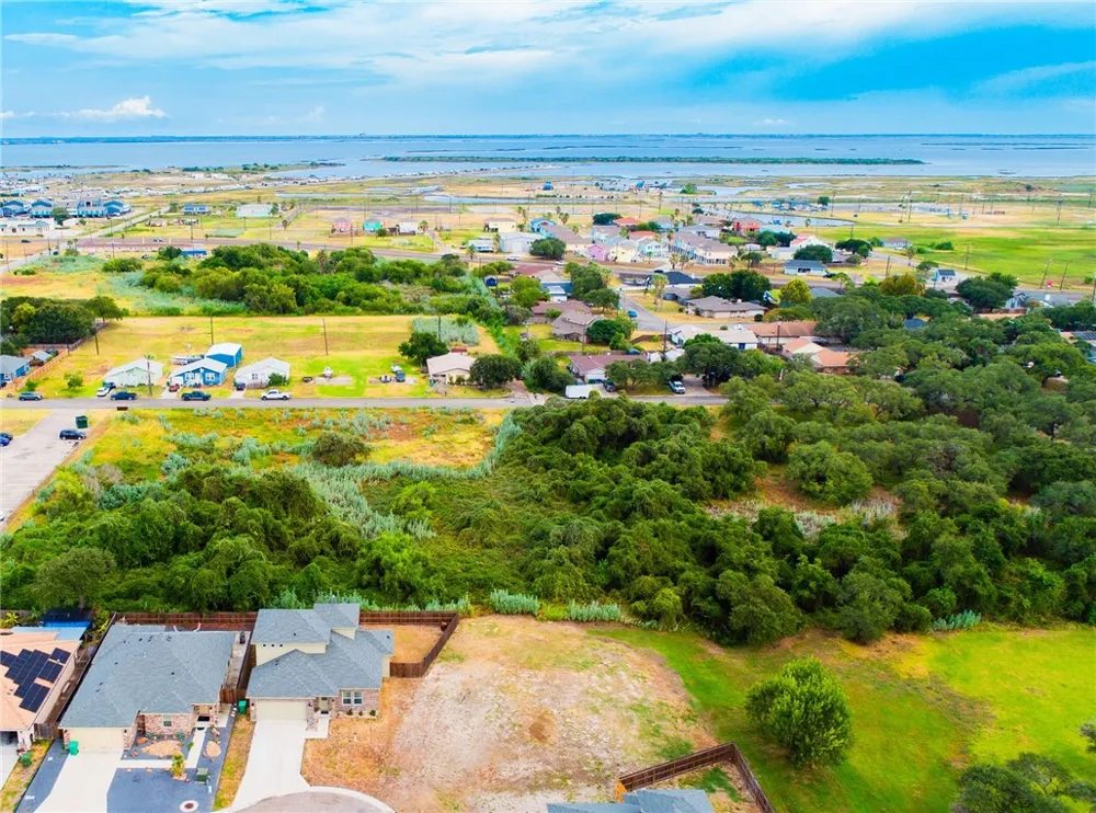 1513 Lisa Ann Drive Aransas Pass, TX 78336