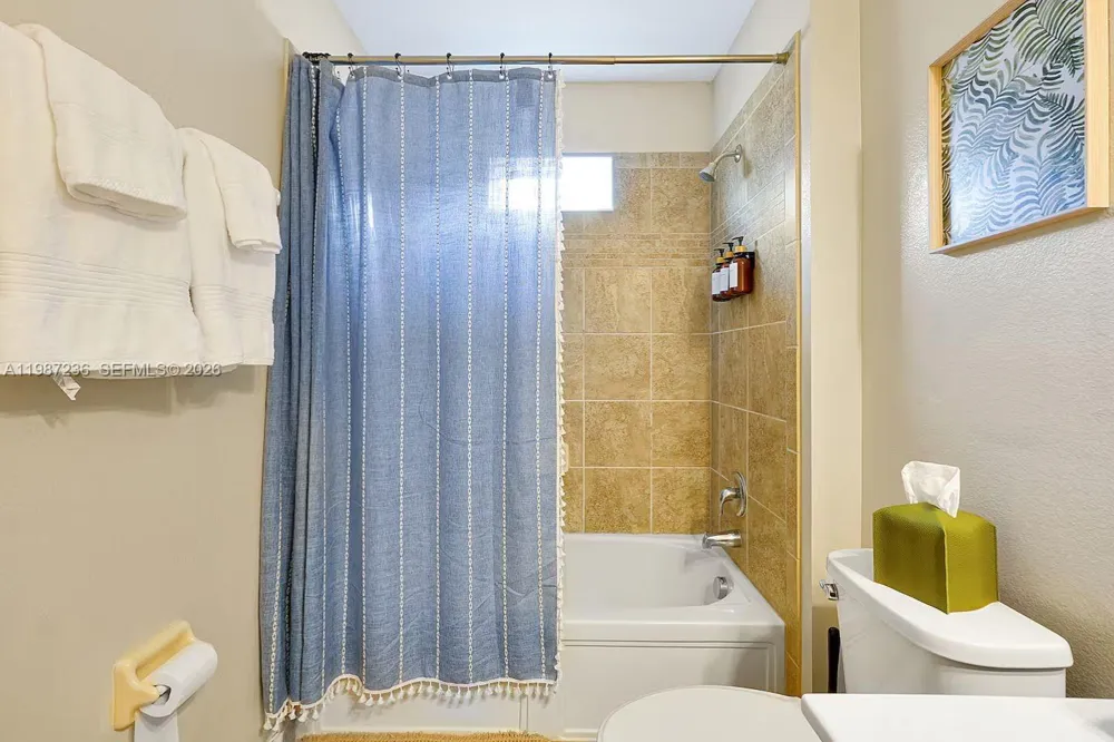 2650 SANTOSH CV Kissimmee, FL 34746