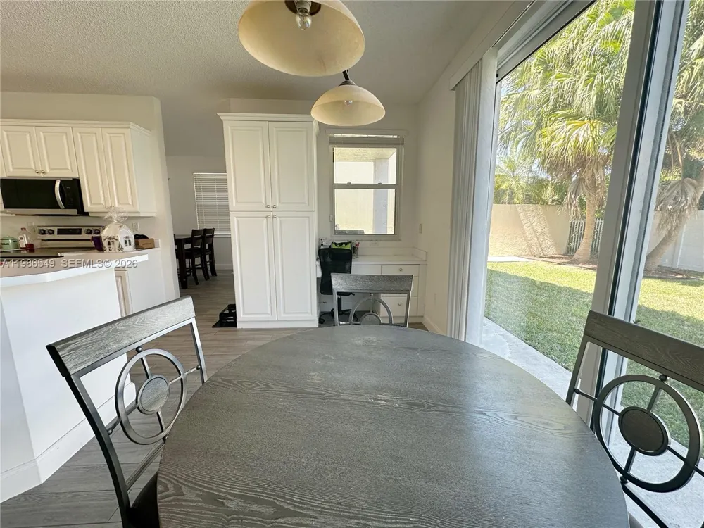 15973 NW 16th Ct Pembroke Pines, FL 33028