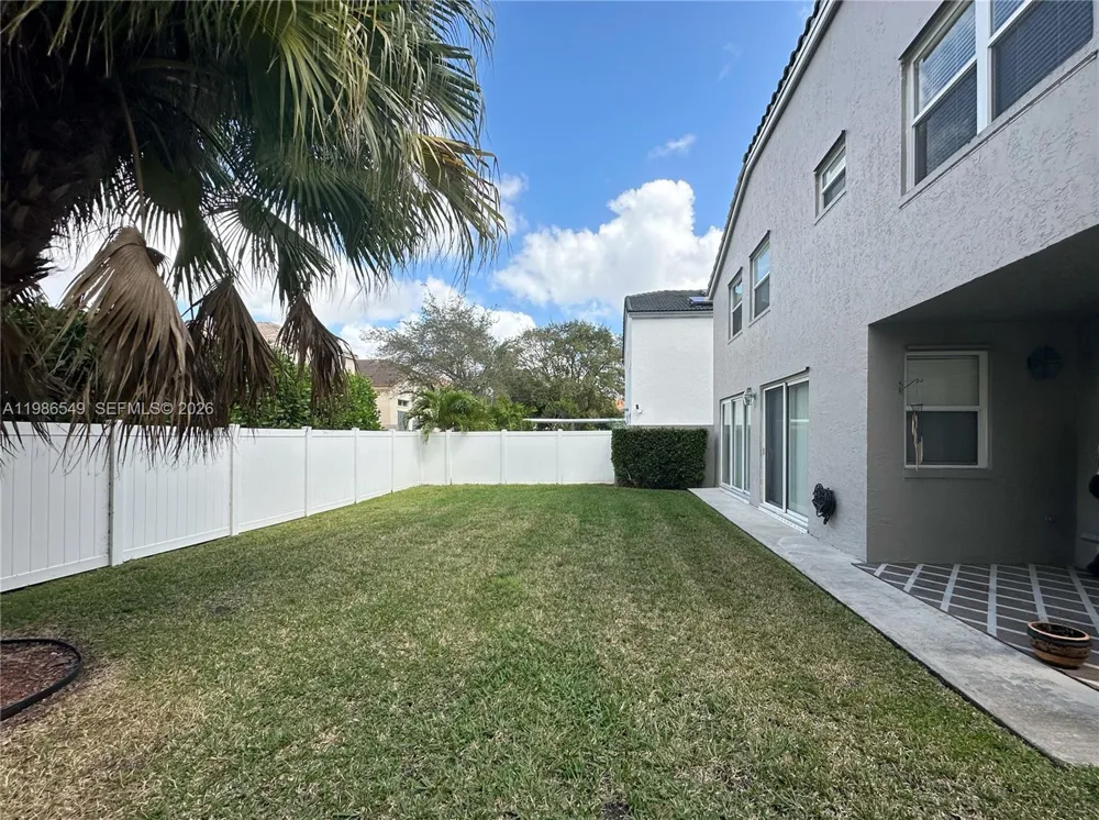 15973 NW 16th Ct Pembroke Pines, FL 33028