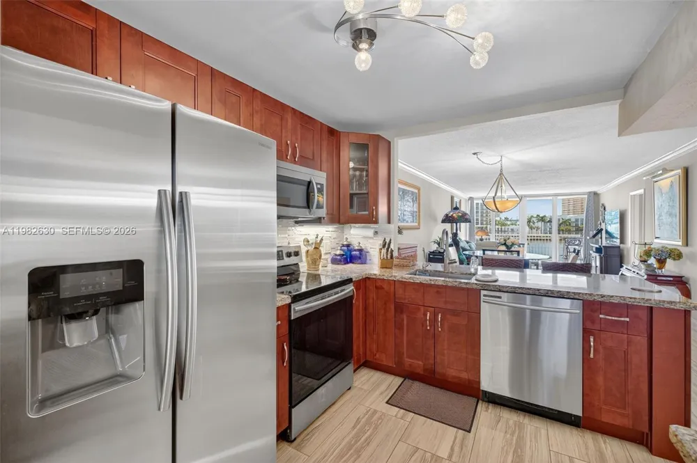 121 Golden Isles Dr #205 Hallandale Beach, FL 33009
