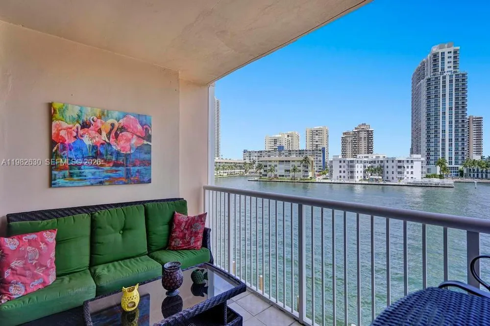 121 Golden Isles Dr #205 Hallandale Beach, FL 33009