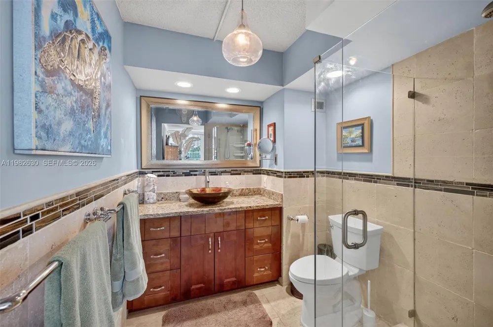 121 Golden Isles Dr #205 Hallandale Beach, FL 33009