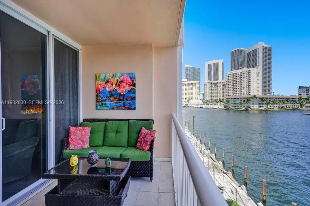 121 Golden Isles Dr #205 Hallandale Beach, FL 33009