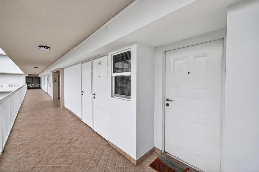 121 Golden Isles Dr #205 Hallandale Beach, FL 33009