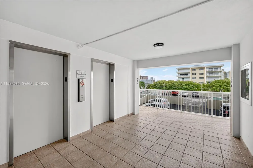121 Golden Isles Dr #205 Hallandale Beach, FL 33009