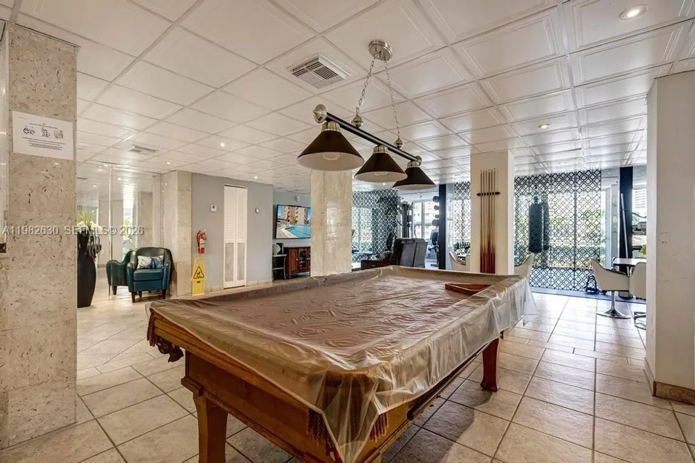 121 Golden Isles Dr #205 Hallandale Beach, FL 33009