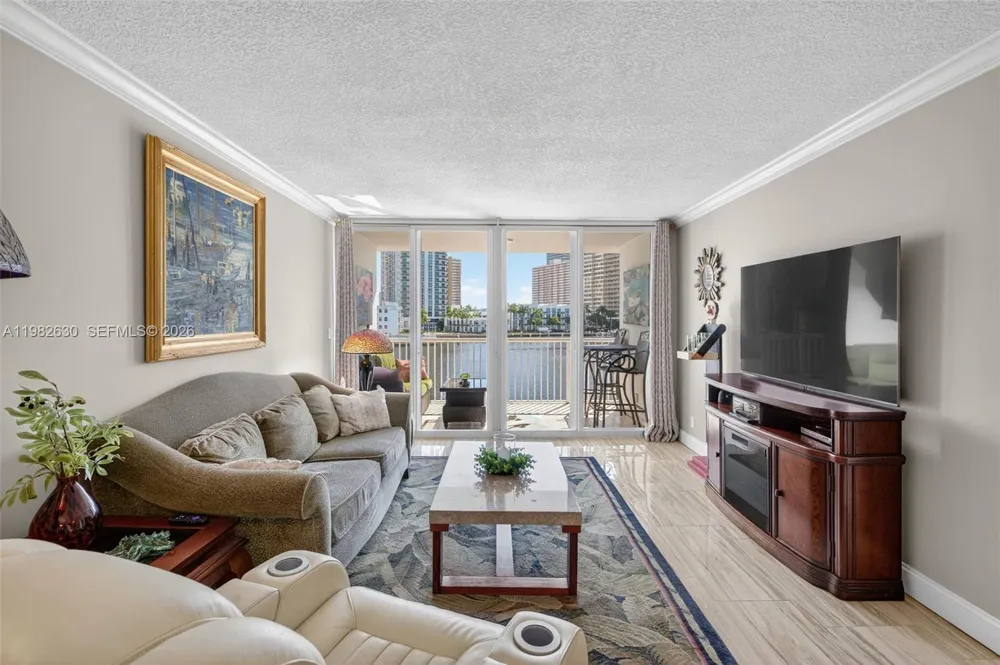 121 Golden Isles Dr #205 Hallandale Beach, FL 33009