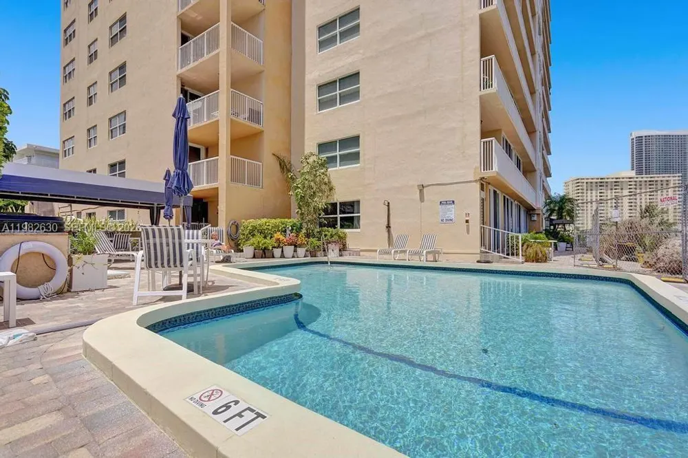 121 Golden Isles Dr #205 Hallandale Beach, FL 33009