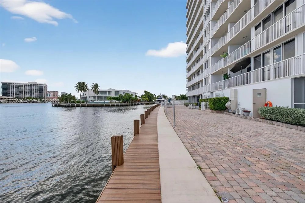 121 Golden Isles Dr #205 Hallandale Beach, FL 33009