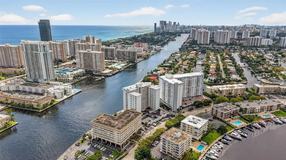 121 Golden Isles Dr #205 Hallandale Beach, FL 33009
