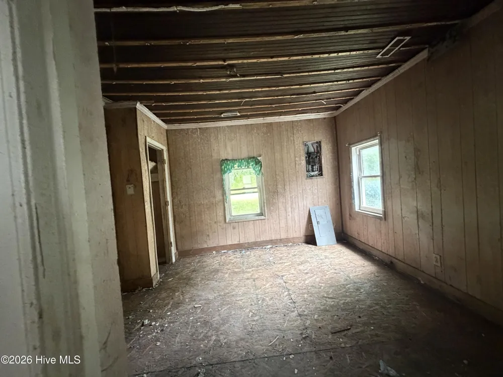 108 Bell Street Pollocksville, NC 28573