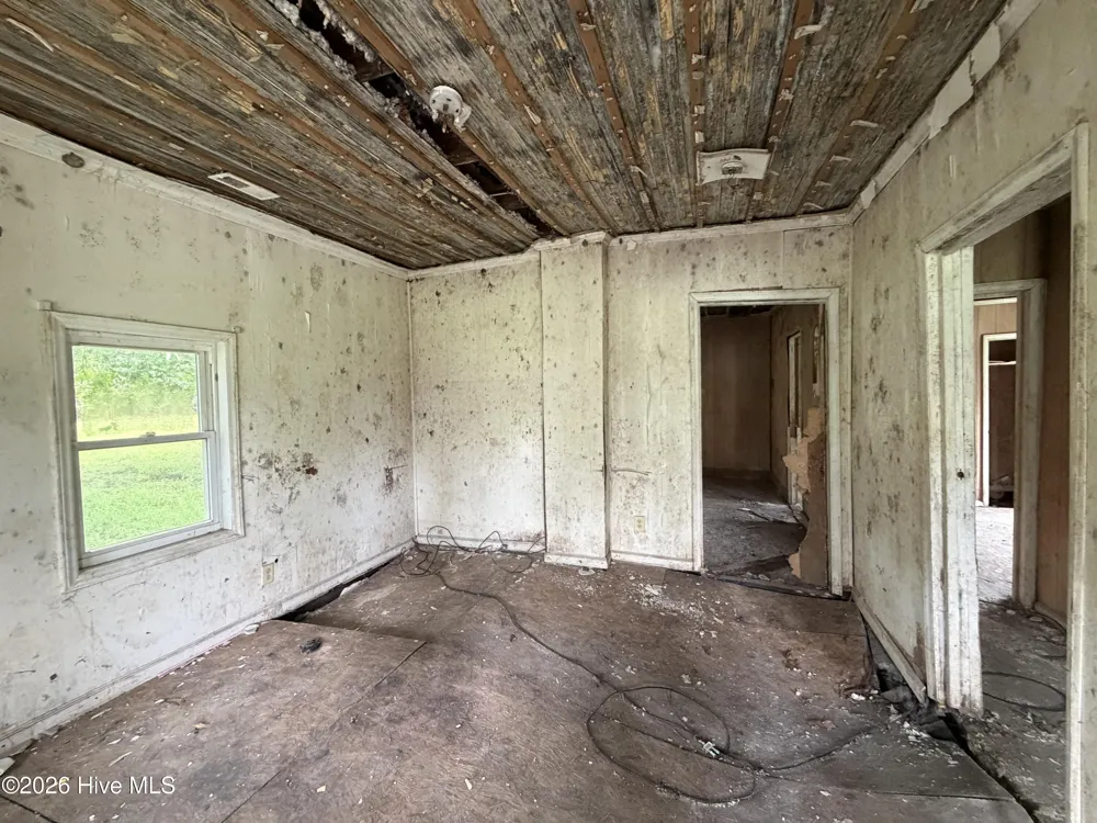 108 Bell Street Pollocksville, NC 28573