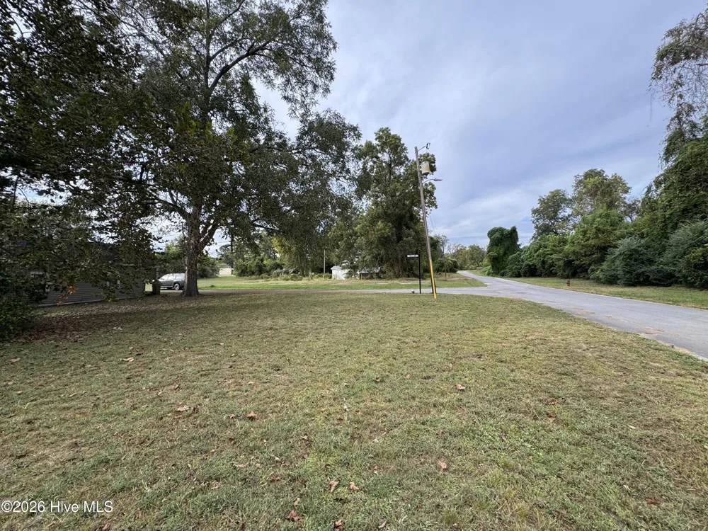 108 Bell Street Pollocksville, NC 28573