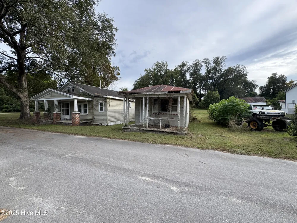 108 Bell Street Pollocksville, NC 28573