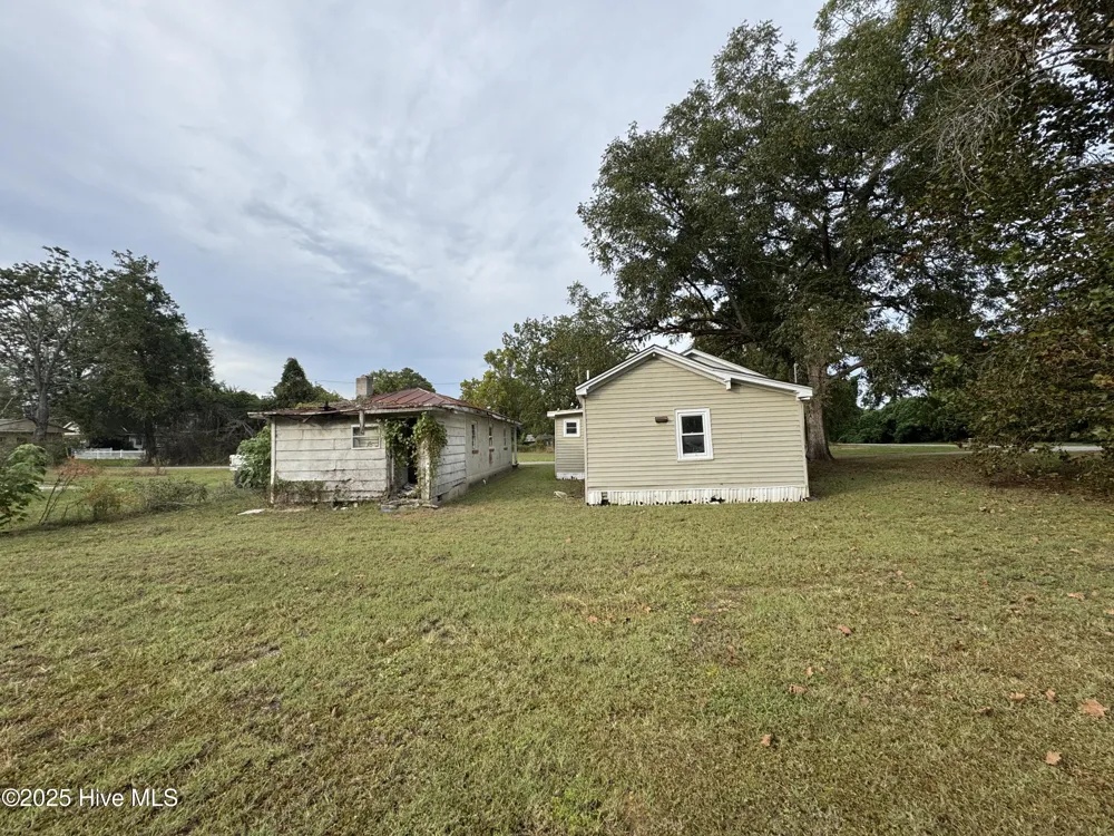 108 Bell Street Pollocksville, NC 28573