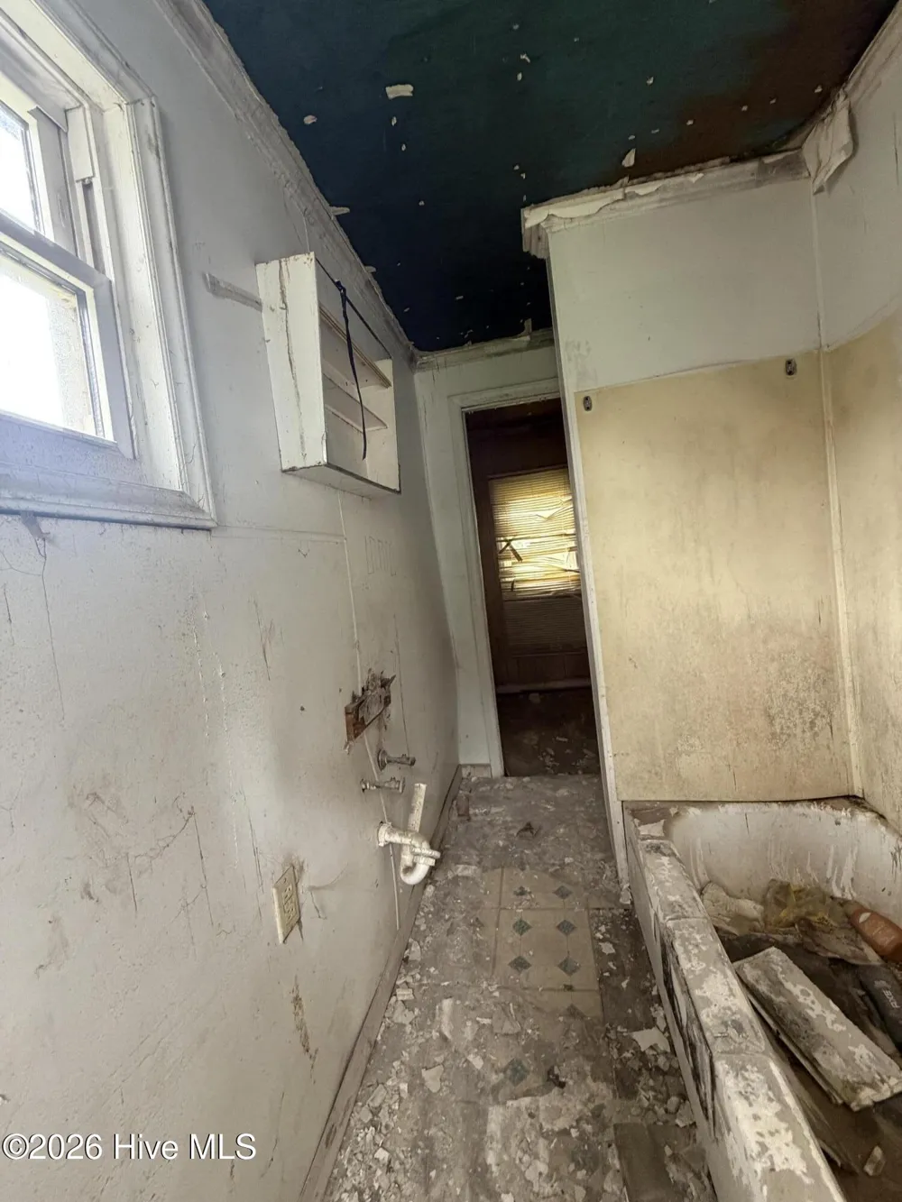 108 Bell Street Pollocksville, NC 28573