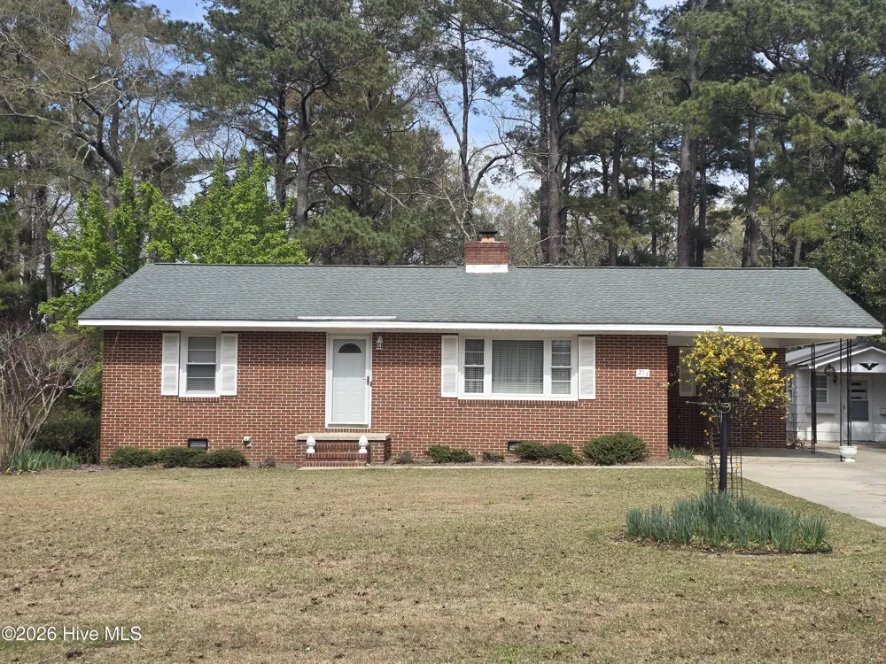 214 E Bladen Street Bladenboro, NC 28320