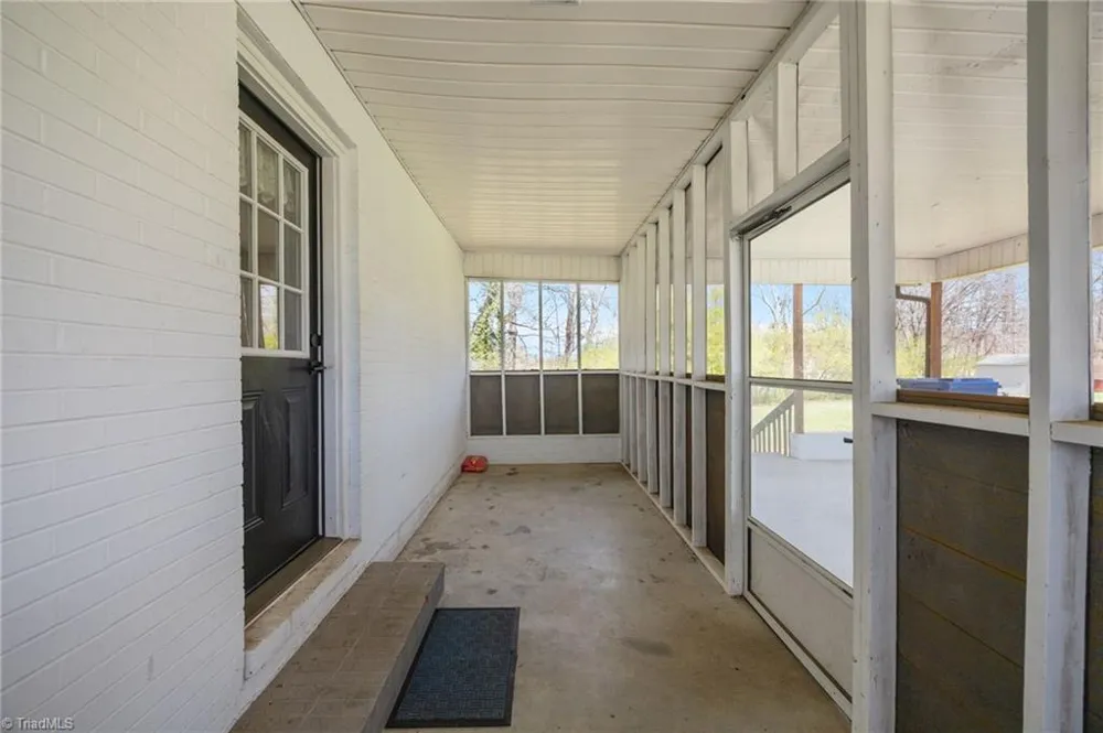 735 Hallmark Drive Rural Hall, NC 27045