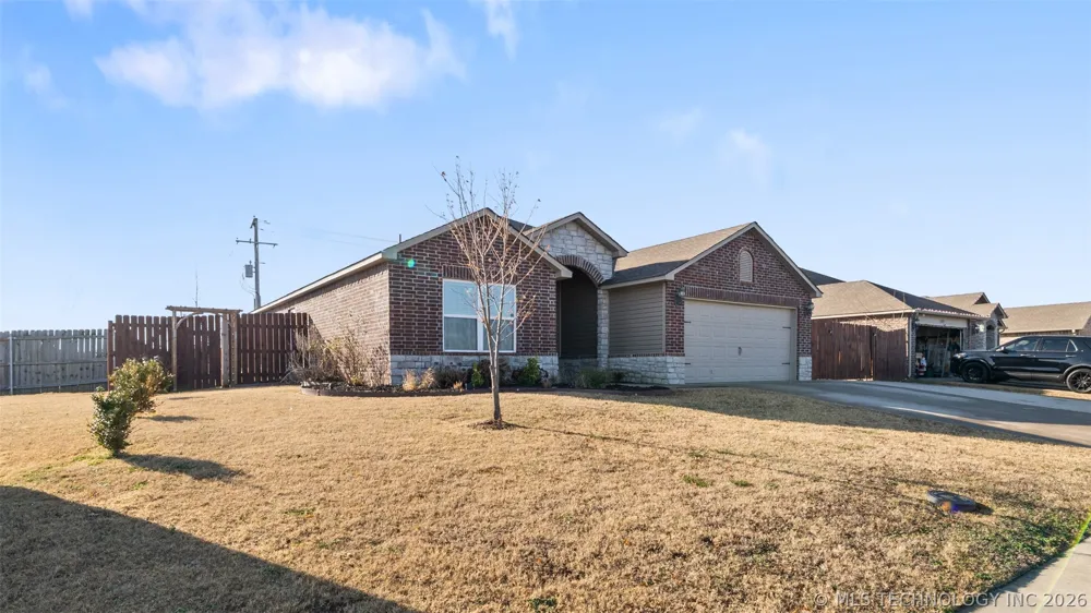 1203 W Missouri Avenue