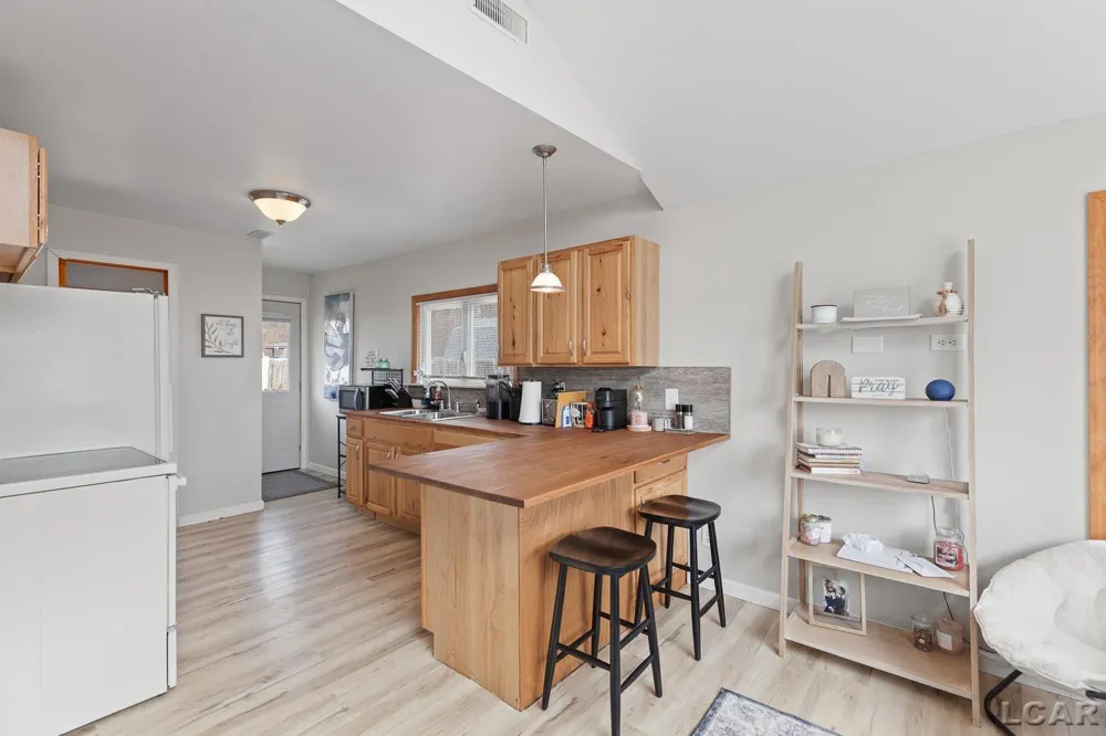 502 Wilbur Avenue Columbia Township, MI 49230