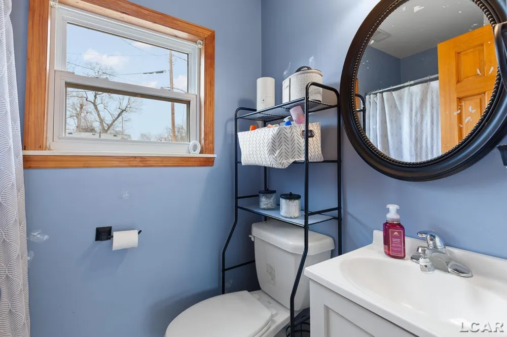 502 Wilbur Avenue Columbia Township, MI 49230