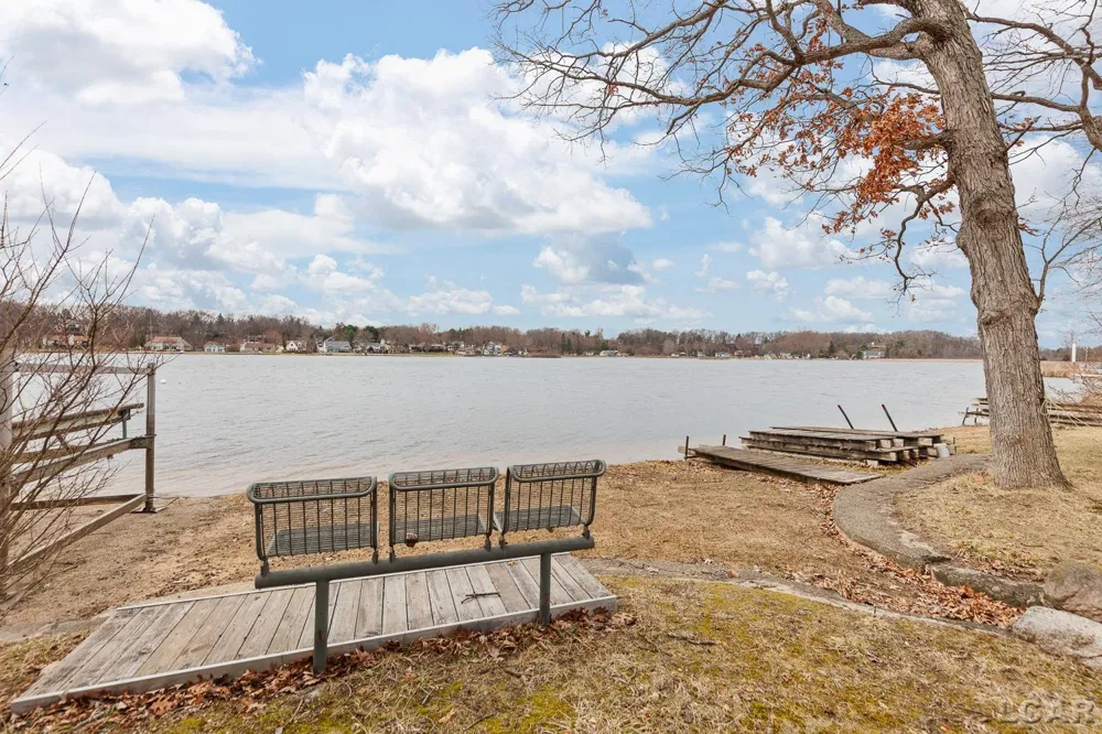 502 Wilbur Avenue Columbia Township, MI 49230