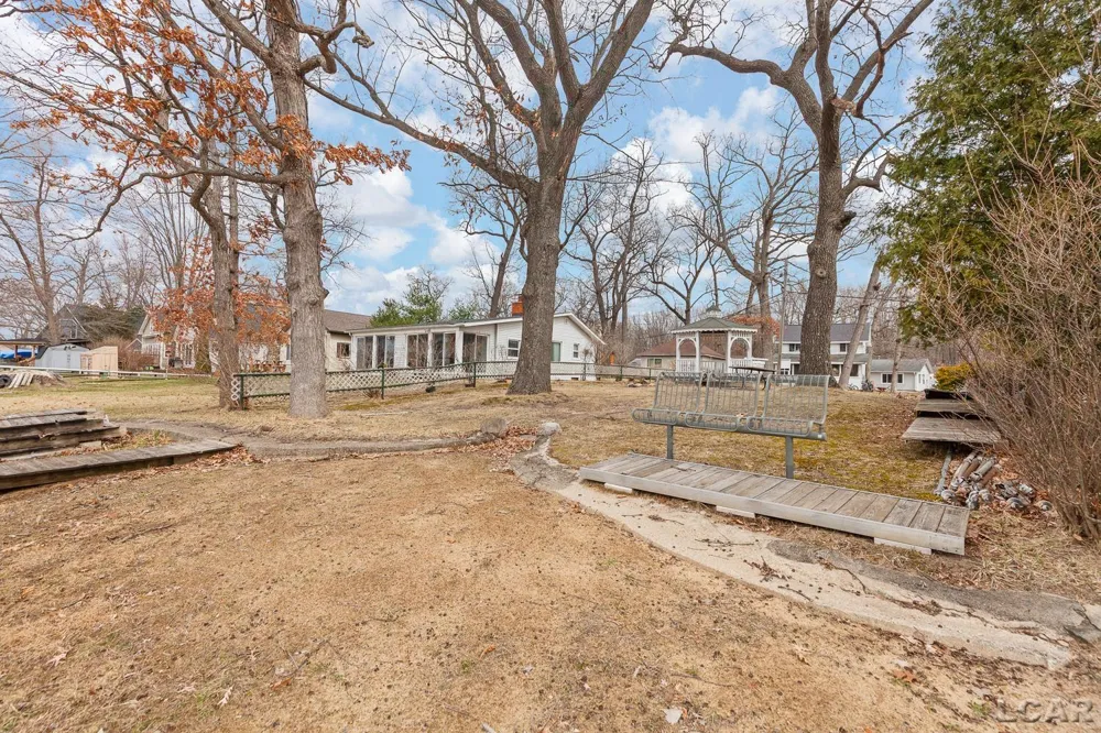 502 Wilbur Avenue Columbia Township, MI 49230