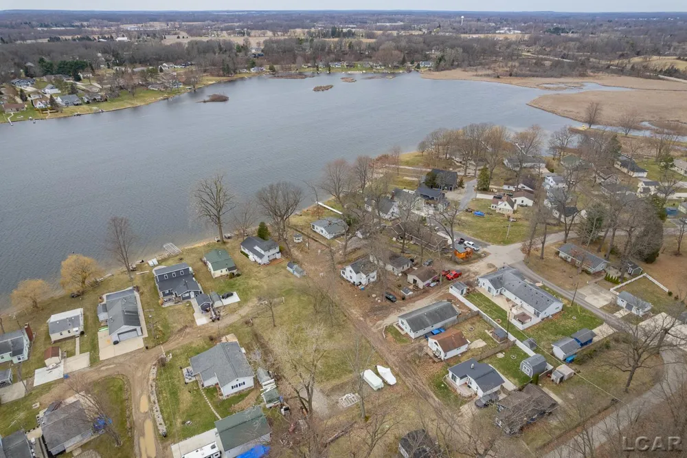 502 Wilbur Avenue Columbia Township, MI 49230