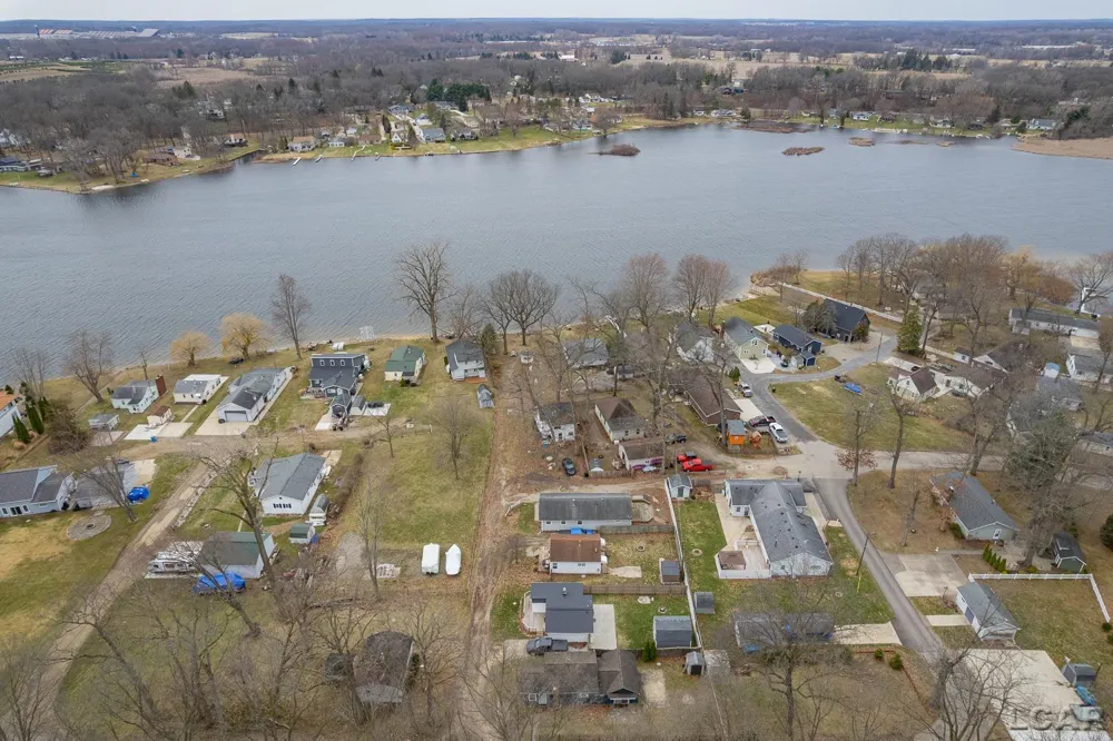 502 Wilbur Avenue Columbia Township, MI 49230