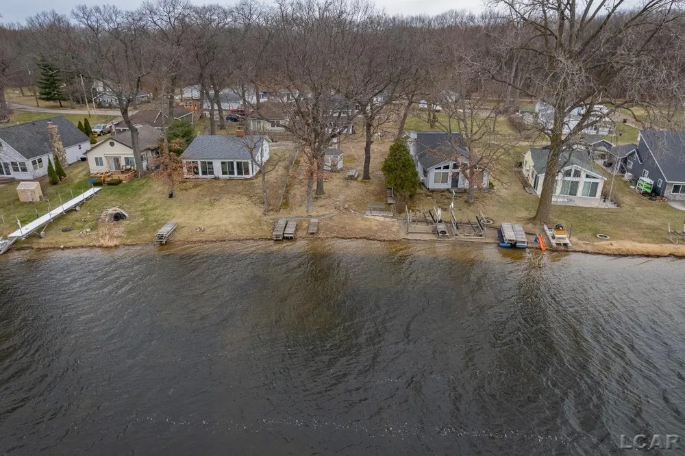 502 Wilbur Avenue Columbia Township, MI 49230