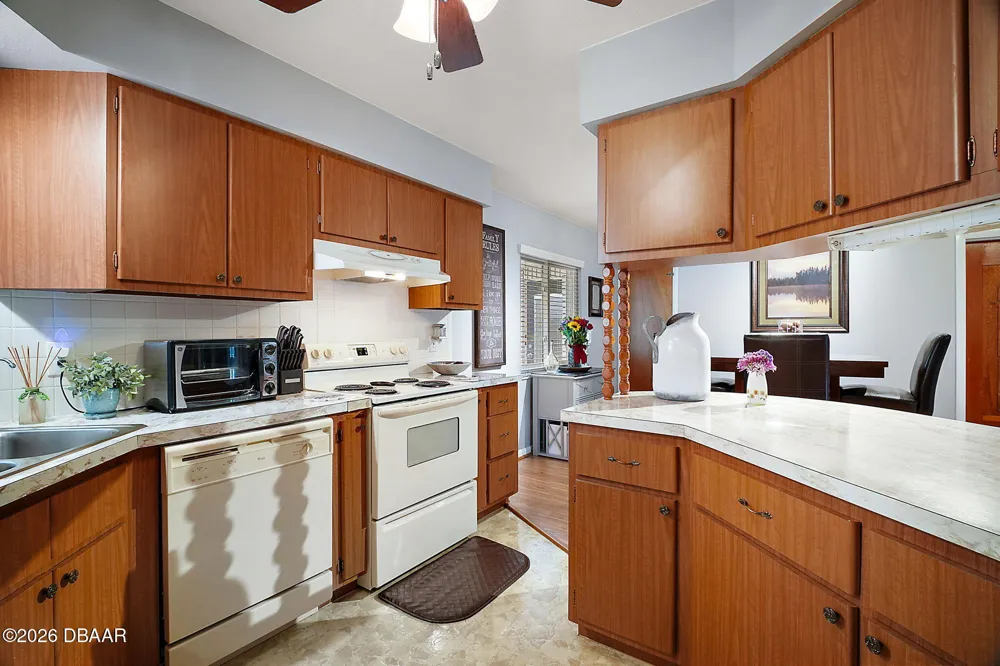 803 Shore Drive #, Leesburg, FL 34748