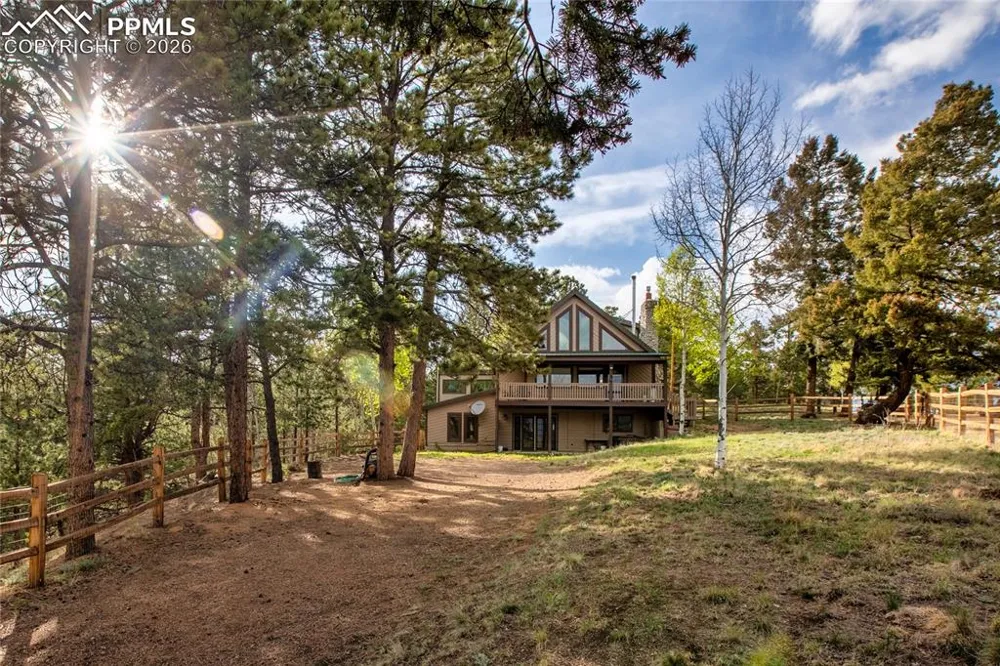 45 Barr Lake Circle Divide, CO 80814