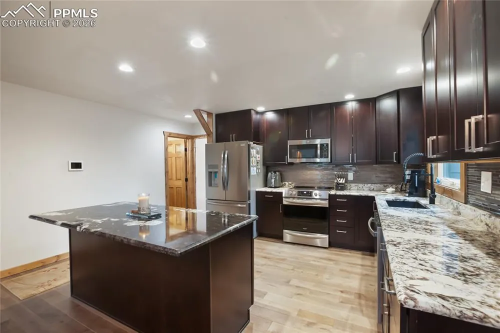 45 Barr Lake Circle Divide, CO 80814