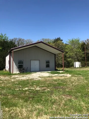 982 RS County Road 4500 Point, TX 75453