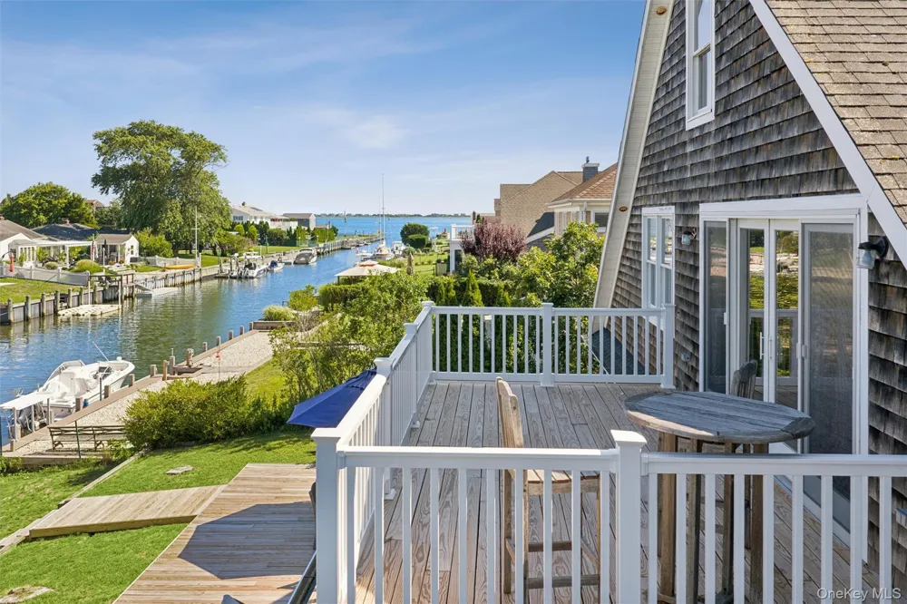 23 Whiting Road East Quogue, NY 11942