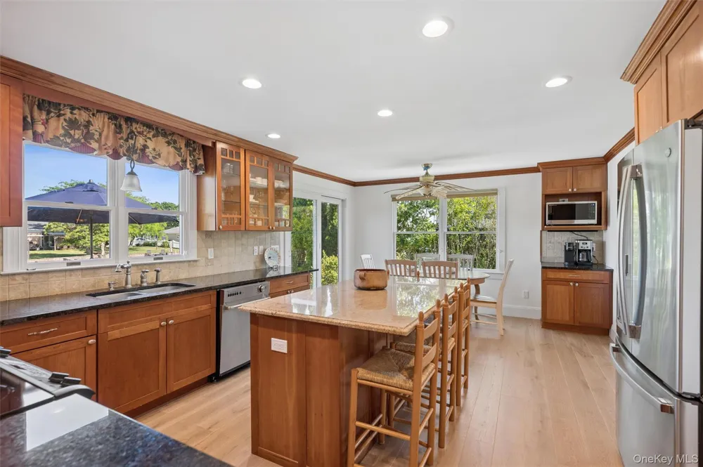 23 Whiting Road East Quogue, NY 11942