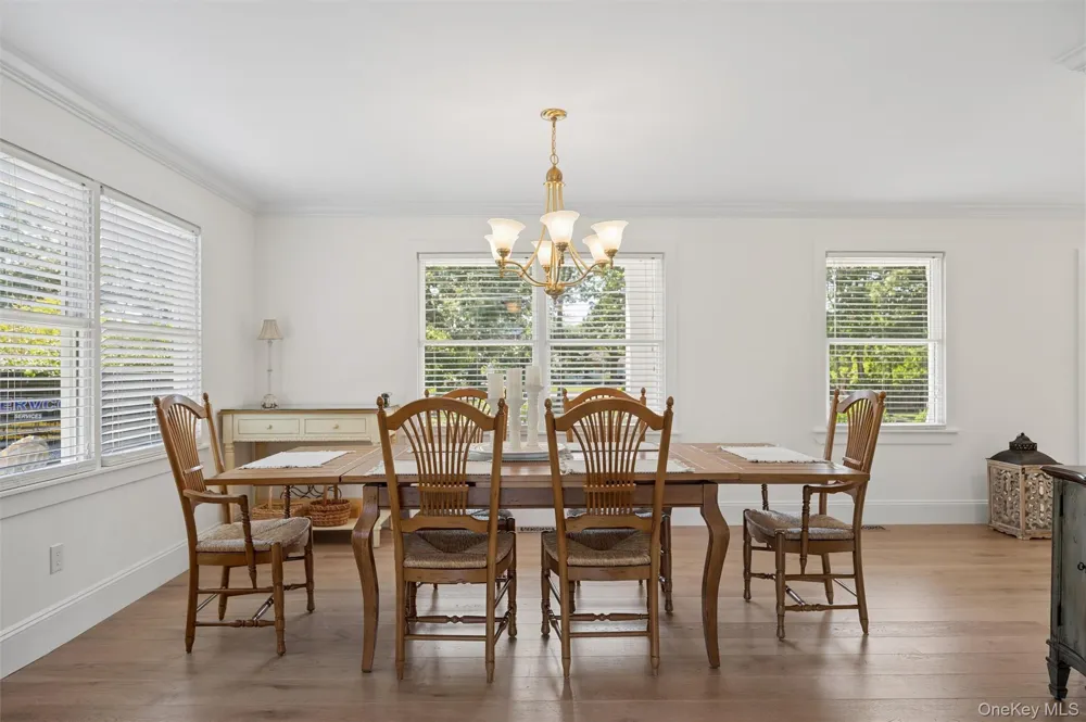23 Whiting Road East Quogue, NY 11942