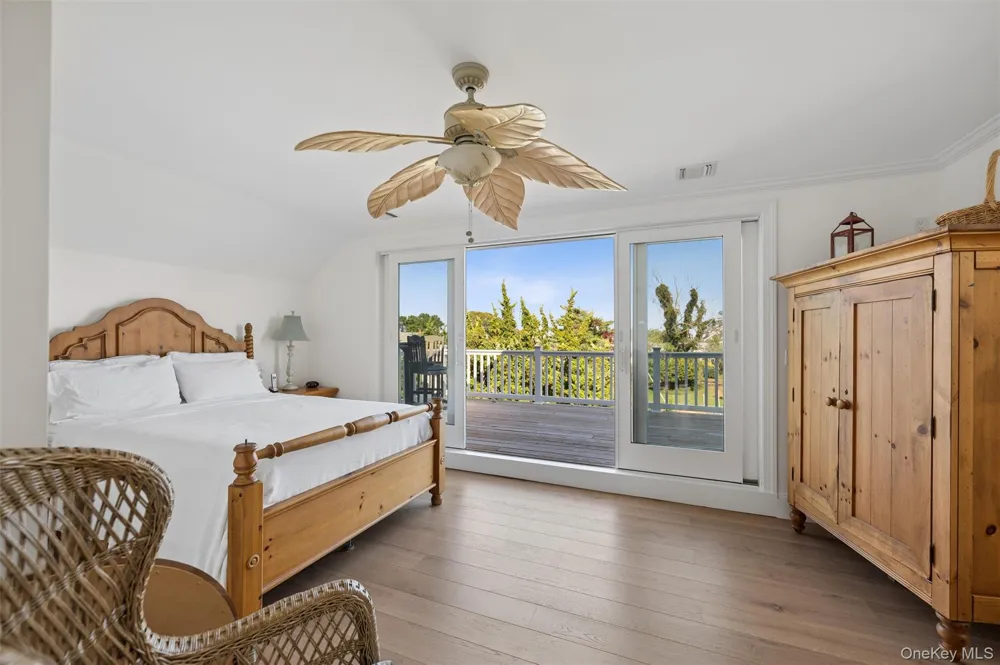 23 Whiting Road East Quogue, NY 11942