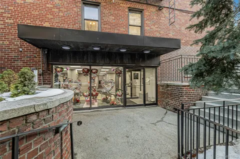 1725 Edison Avenue #1F