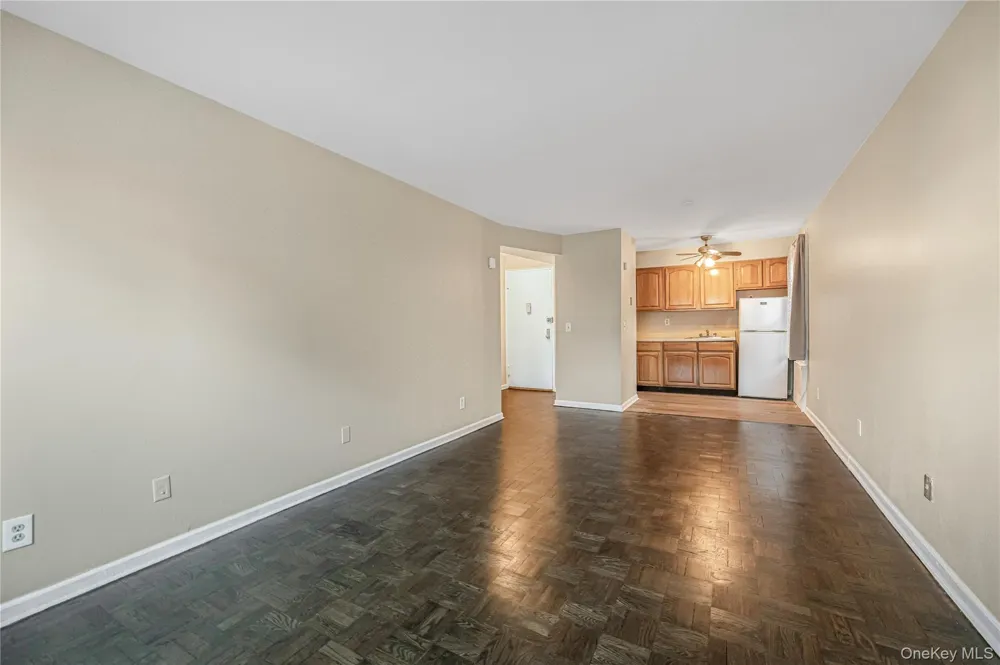 1725 Edison Avenue #1F Bronx, NY 10461