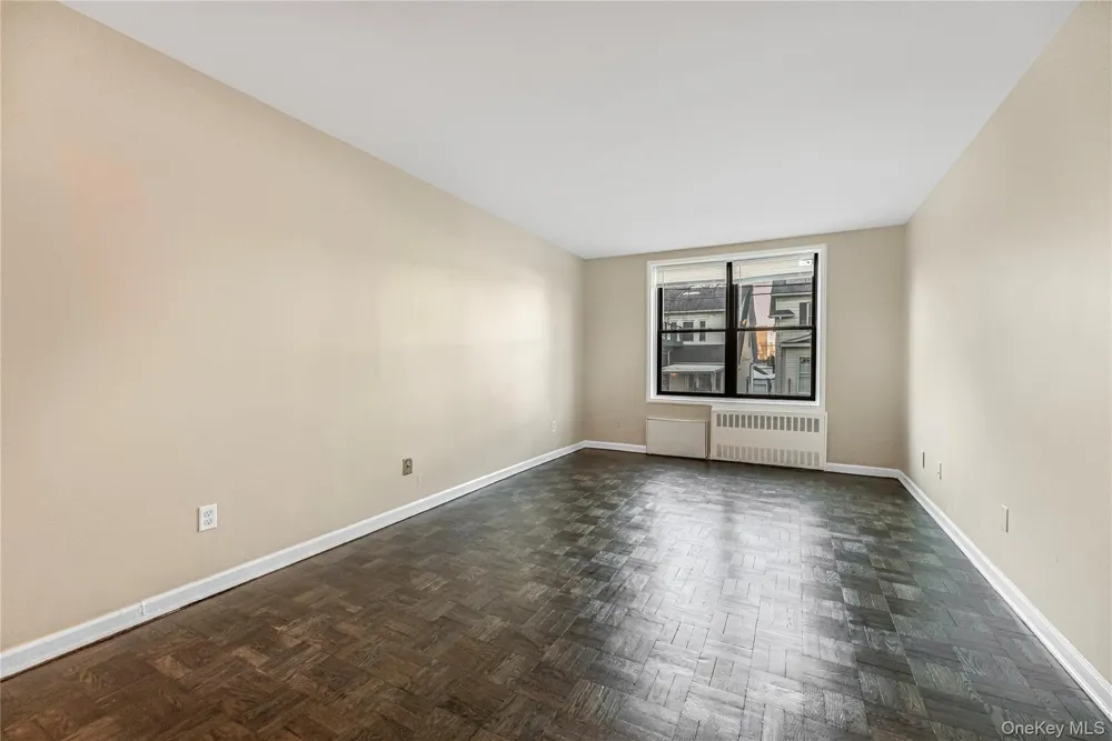 1725 Edison Avenue #1F Bronx, NY 10461