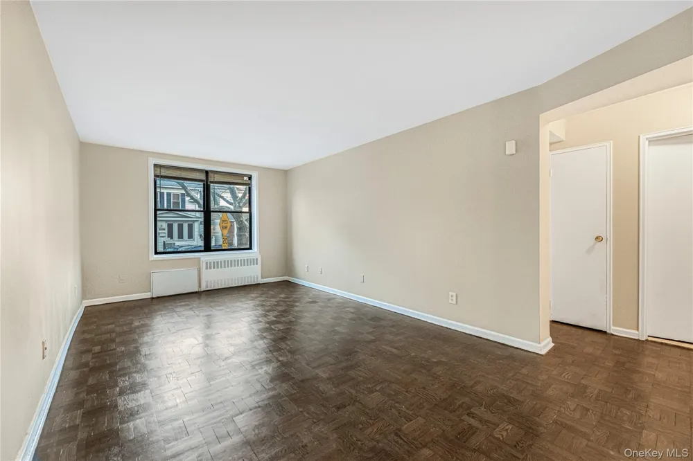 1725 Edison Avenue #1F Bronx, NY 10461