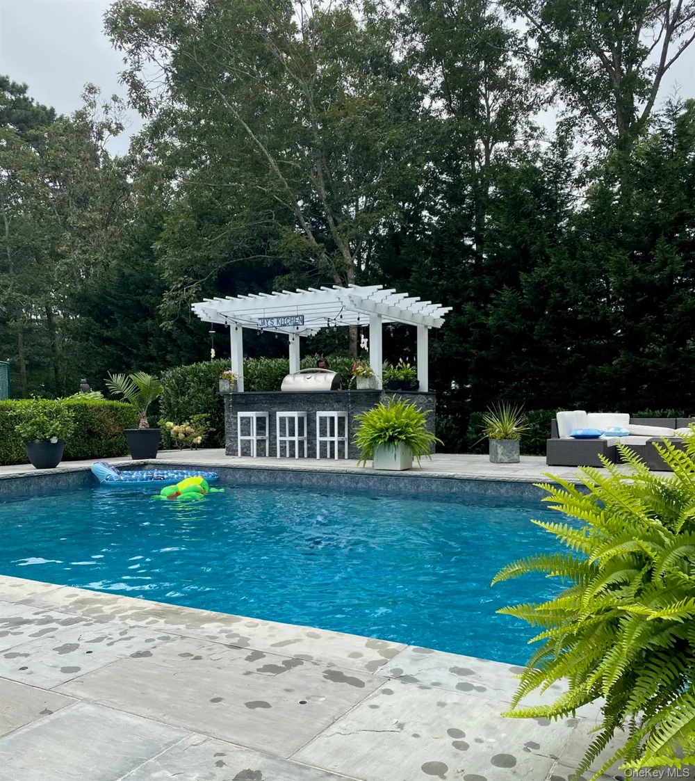 15 Blueberry Lane Quogue, NY 11959
