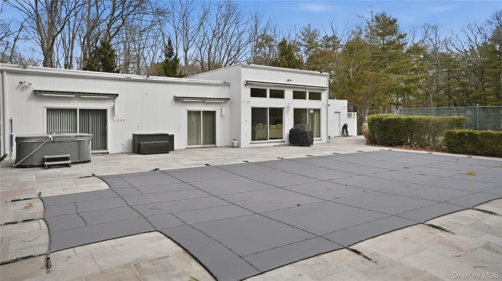 15 Blueberry Lane Quogue, NY 11959