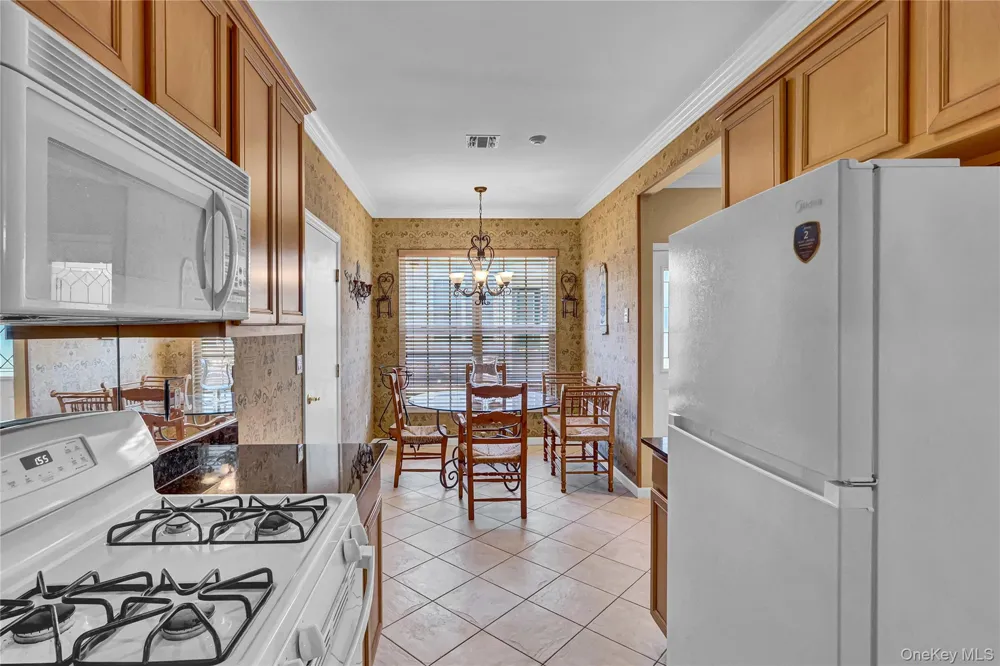 85 Constantine Way Mount Sinai, NY 11766