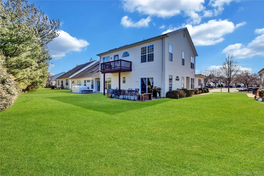 85 Constantine Way Mount Sinai, NY 11766